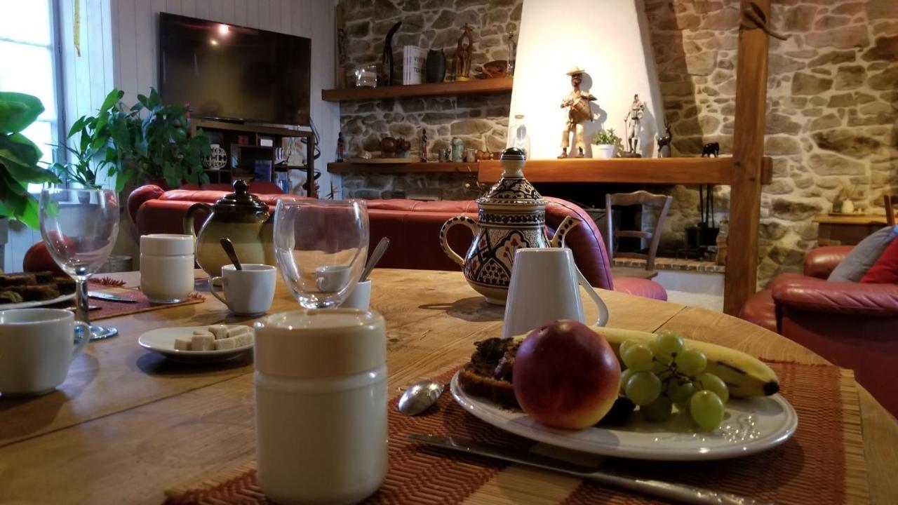Chambres Et Gite Dans Un Lieu Calme Et Champetre Gourge Les Grippeaux Proche Parthenay Exterior foto