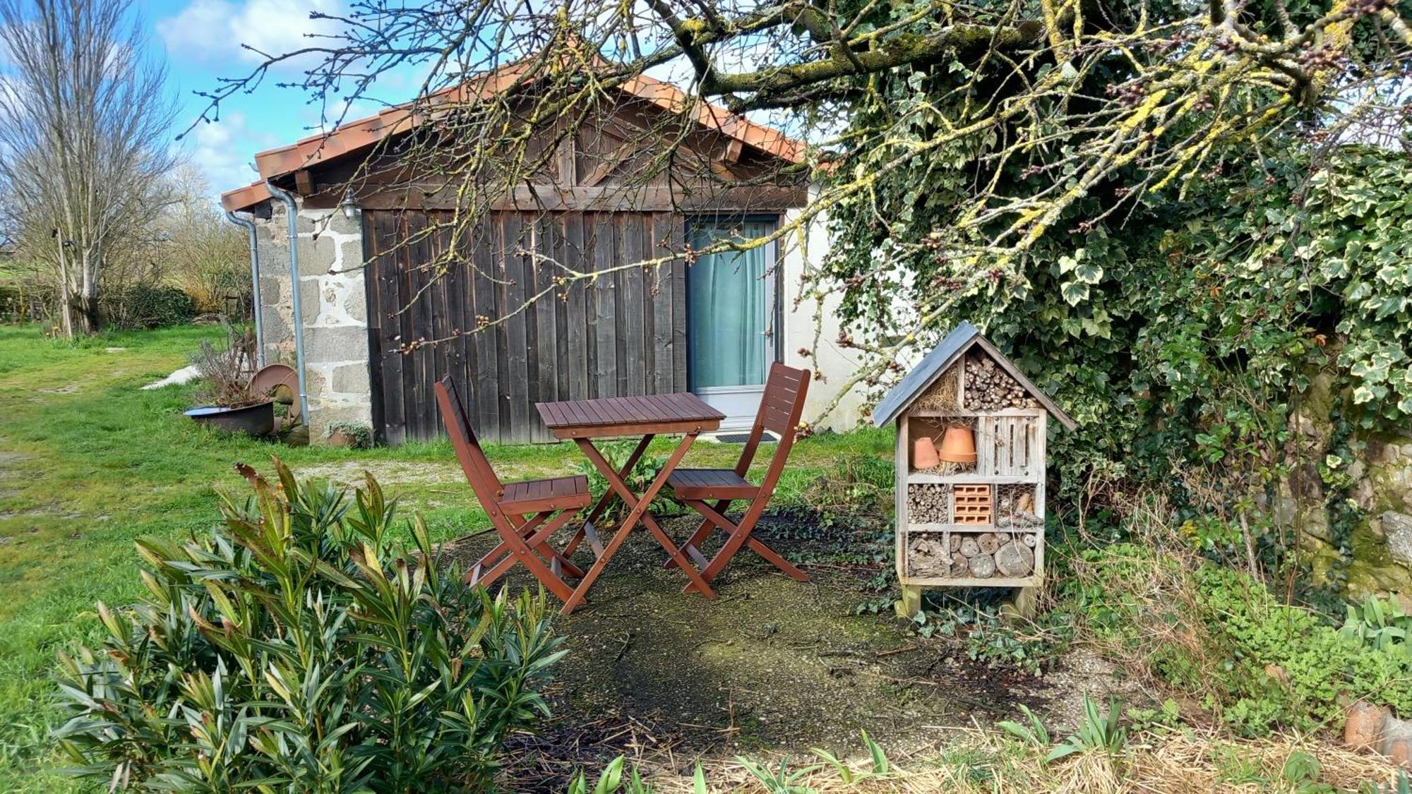 Chambres Et Gite Dans Un Lieu Calme Et Champetre Gourge Les Grippeaux Proche Parthenay Exterior foto